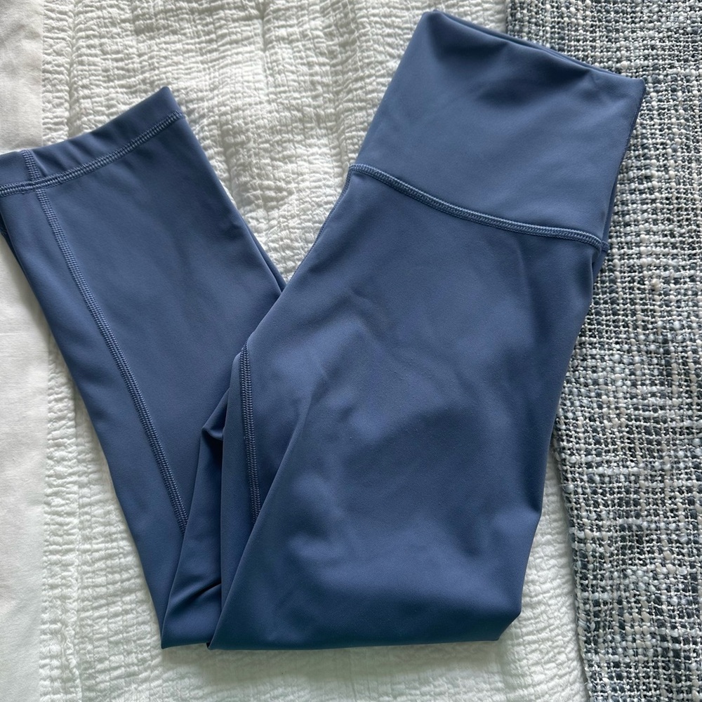 Lululemon leggings size 6